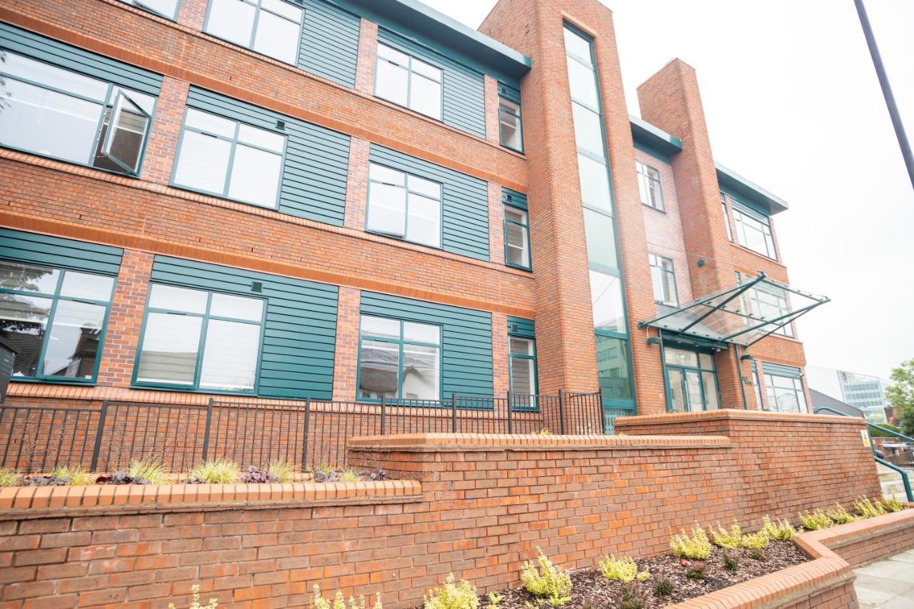 Vila Deluxe Chic 1 2 Bed Apts Near Heathrow Legoland Windsor Slough Exteriér fotografie
