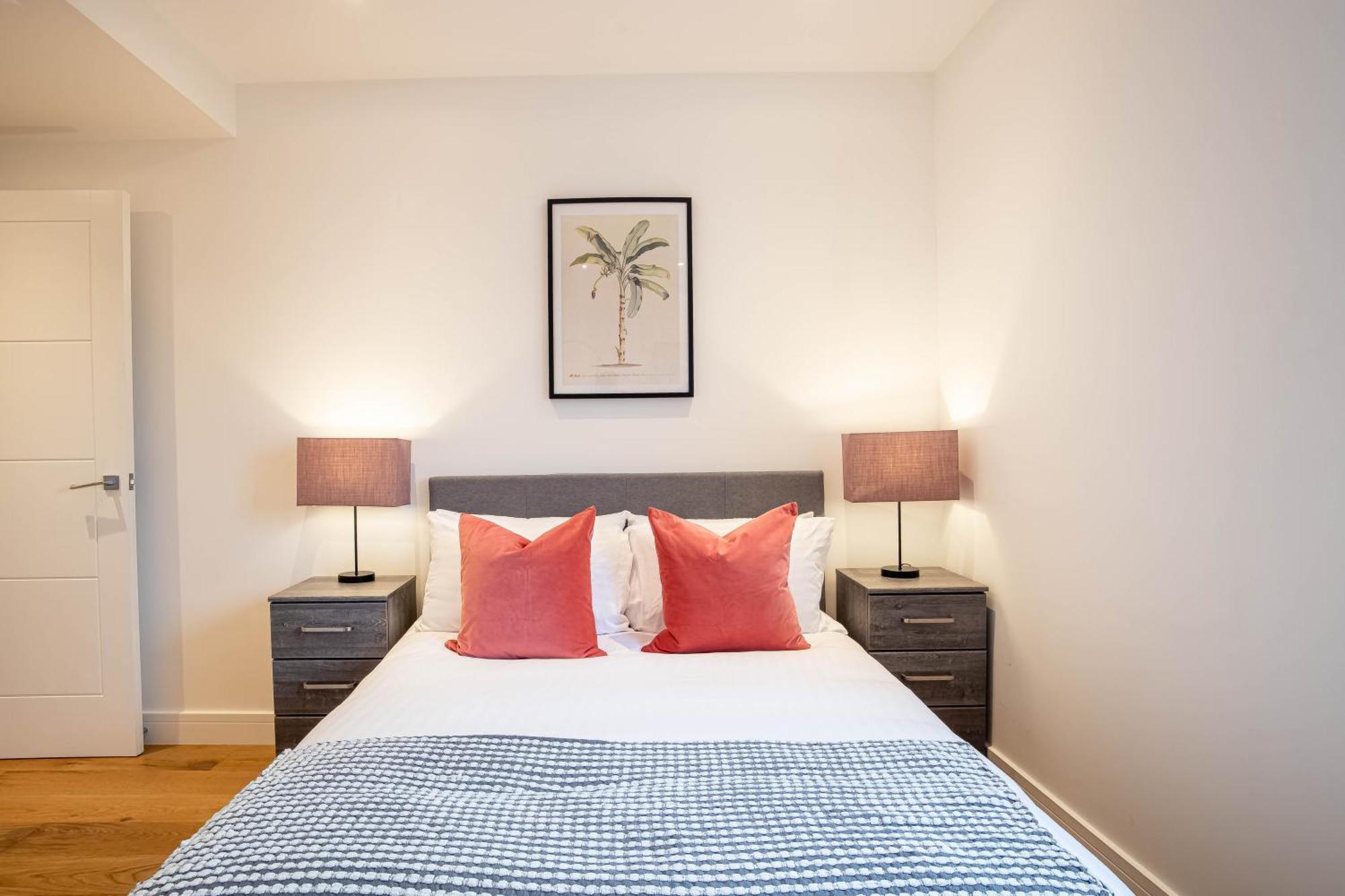 Vila Deluxe Chic 1 2 Bed Apts Near Heathrow Legoland Windsor Slough Exteriér fotografie
