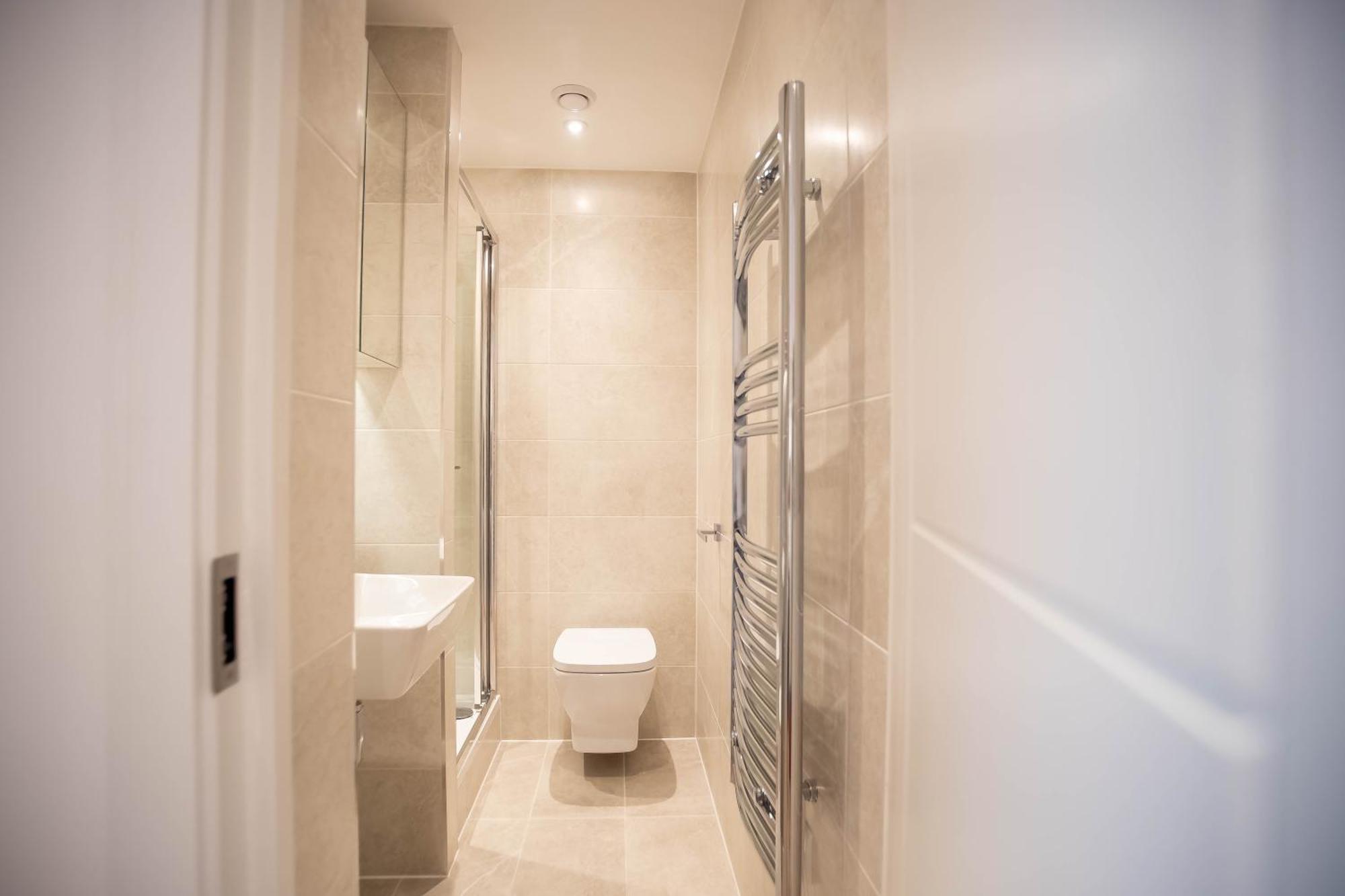 Vila Deluxe Chic 1 2 Bed Apts Near Heathrow Legoland Windsor Slough Exteriér fotografie