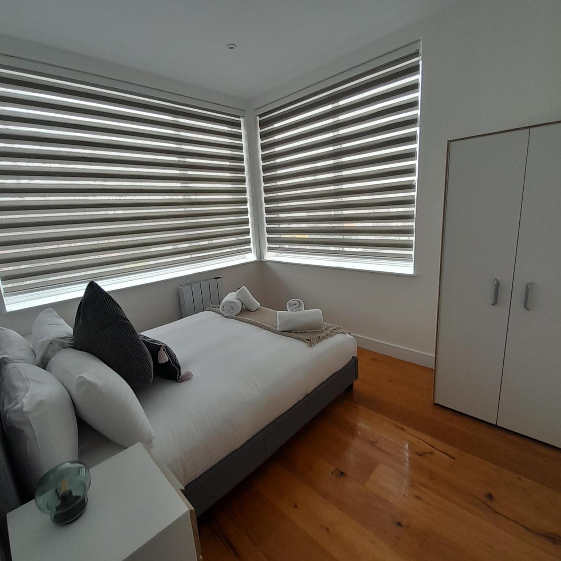 Vila Deluxe Chic 1 2 Bed Apts Near Heathrow Legoland Windsor Slough Exteriér fotografie